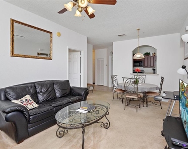 2307 Silver Palm Dr - Photo Thumbnail 10