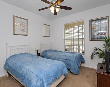 2307 Silver Palm Dr - Photo Thumbnail 13