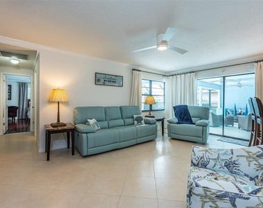 910 Chipaway Drive - Photo Thumbnail 13