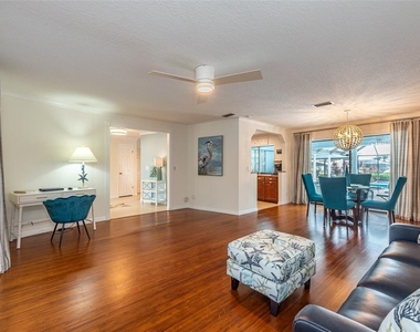 910 Chipaway Drive - Photo Thumbnail 8