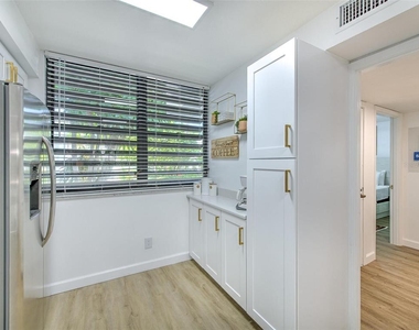 517 Bayport Way - Photo Thumbnail 10