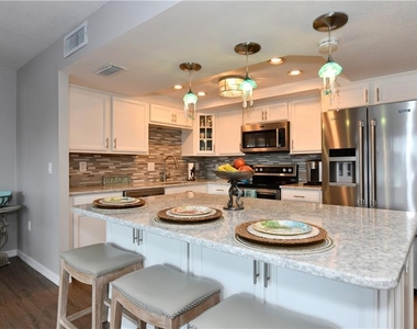 800 Benjamin Franklin Drive - Photo Thumbnail 10