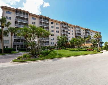 800 Benjamin Franklin Drive - Photo Thumbnail 4