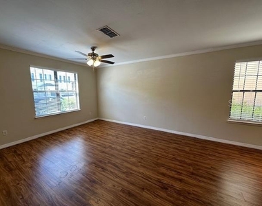 727 Siena Palm Drive - Photo Thumbnail 5