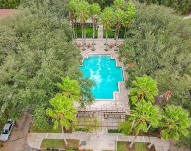 727 Siena Palm Drive - Photo Thumbnail 18