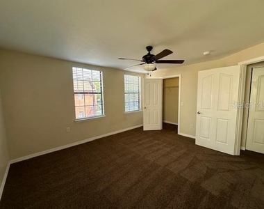 727 Siena Palm Drive - Photo Thumbnail 10