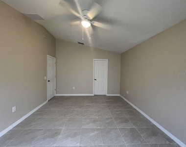 568 Finch Court - Photo Thumbnail 19