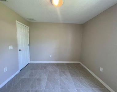 568 Finch Court - Photo Thumbnail 21