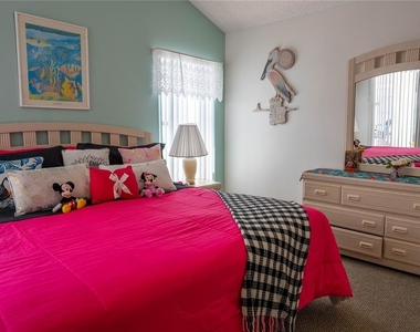 2703 Chatham - Photo Thumbnail 17