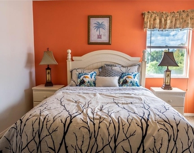 2703 Chatham - Photo Thumbnail 30