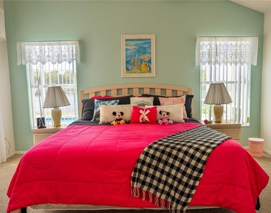 2703 Chatham - Photo Thumbnail 16