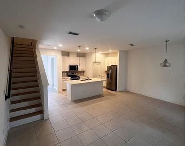 15467 Sugar Citrus Drive - Photo Thumbnail 6