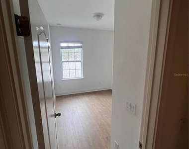 15467 Sugar Citrus Drive - Photo Thumbnail 14