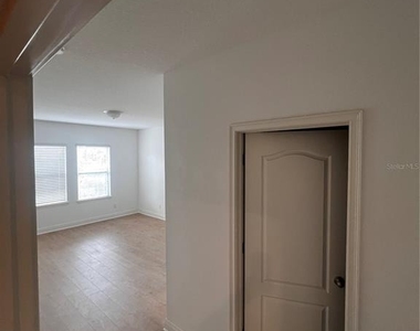 15467 Sugar Citrus Drive - Photo Thumbnail 8
