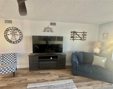 6035 Sea Ranch Drive - Photo Thumbnail 11