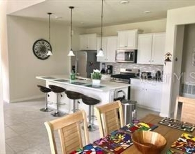 5465 Misty Oak Circle - Photo Thumbnail 3