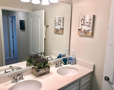 5465 Misty Oak Circle - Photo Thumbnail 6