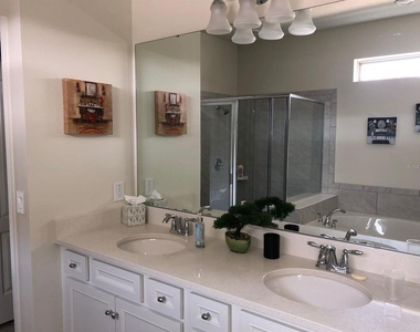 5465 Misty Oak Circle - Photo Thumbnail 16