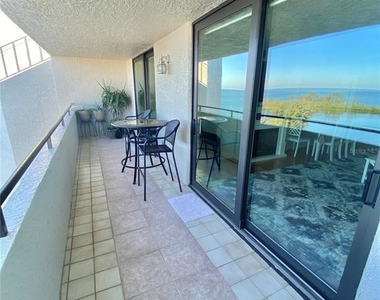 6035 Sea Ranch Drive - Photo Thumbnail 15