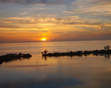 6035 Sea Ranch Drive - Photo Thumbnail 21