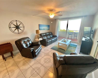 6009 Sea Ranch Drive - Photo Thumbnail 8