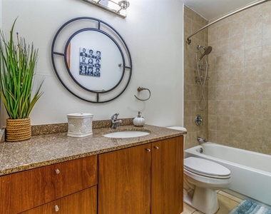 103 De Diego Avenue - Photo Thumbnail 14