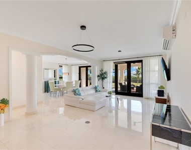 400 Coco Beach Boulevard - Photo Thumbnail 4