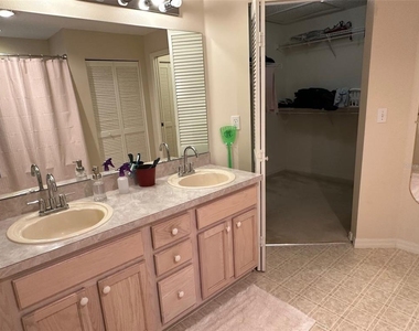 32905 Timberwood Drive - Photo Thumbnail 9