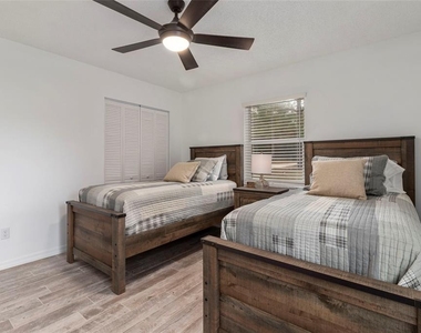 1900 Nw 73rd Terrace - Photo Thumbnail 24