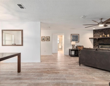1900 Nw 73rd Terrace - Photo Thumbnail 7