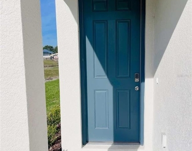 8683 Holly Grove Court - Photo Thumbnail 13