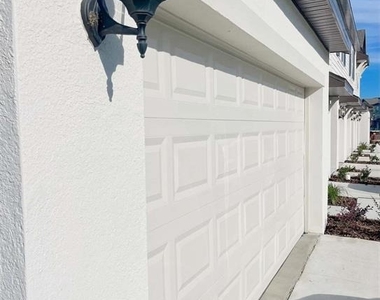 8683 Holly Grove Court - Photo Thumbnail 14