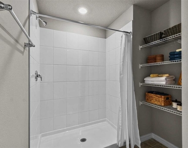 8683 Holly Grove Court - Photo Thumbnail 5
