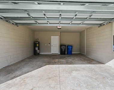 8683 Holly Grove Court - Photo Thumbnail 13