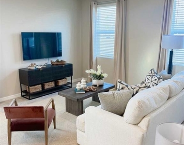 8683 Holly Grove Court - Photo Thumbnail 25