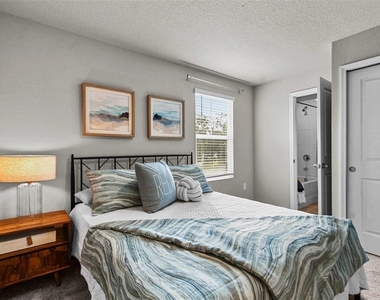 8683 Holly Grove Court - Photo Thumbnail 6