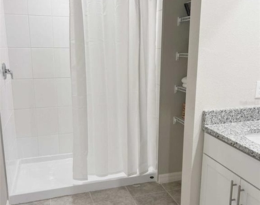 8683 Holly Grove Court - Photo Thumbnail 15