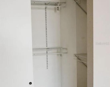 265 W Towne Place - Photo Thumbnail 3