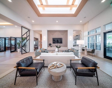 3020 Base Boulevard - Photo Thumbnail 9