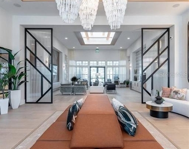 3020 Base Boulevard - Photo Thumbnail 11