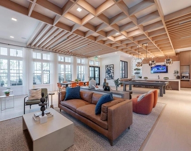 3020 Base Boulevard - Photo Thumbnail 27