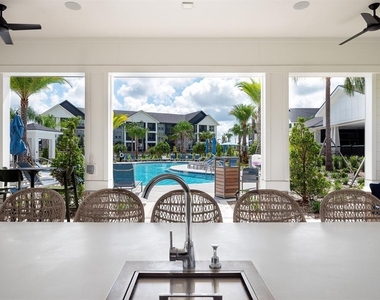 3020 Base Boulevard - Photo Thumbnail 31