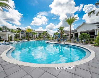 3020 Base Boulevard - Photo Thumbnail 5