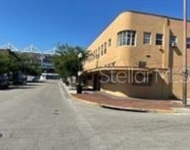 221 S Parramore Avenue - Photo Thumbnail 8