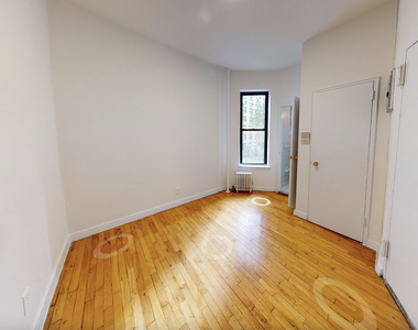 East 93rd St Between 1st & 2nd Ave  - Photo Thumbnail 4