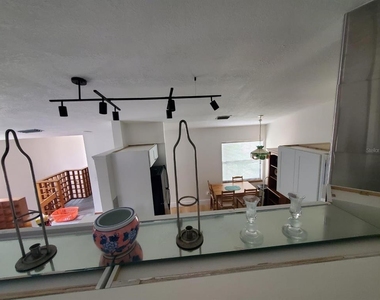 2924 Cottage Grove Court - Photo Thumbnail 13