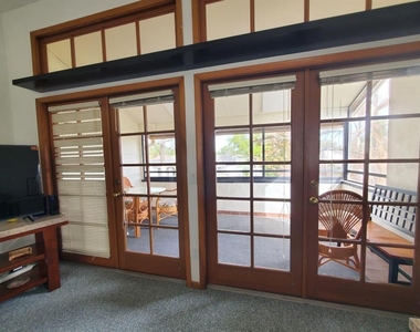 2924 Cottage Grove Court - Photo Thumbnail 11