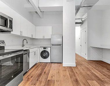 255 West 36th Street - Photo Thumbnail 1