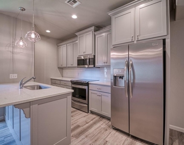 1520 S 7th Street - Photo Thumbnail 7