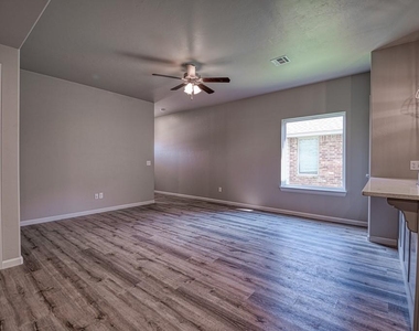 1520 S 7th Street - Photo Thumbnail 5